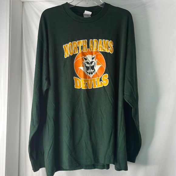 North Adams Devils Green Long Sleeve Shirt fruit of the loom 2xl - Picture 1 of 7